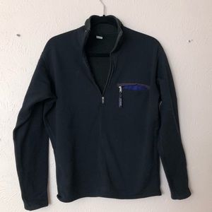 Black Patagonia pullover with pocket